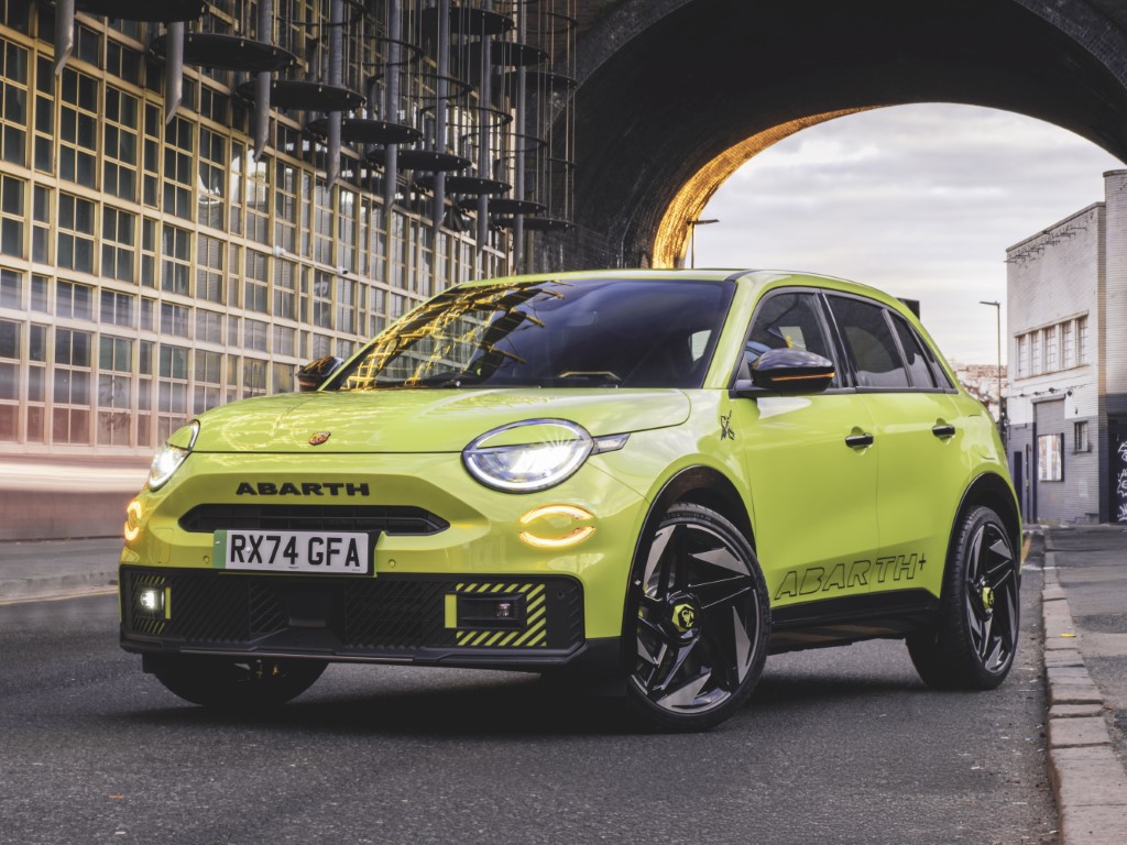 Abarth 600e Scorpionissima